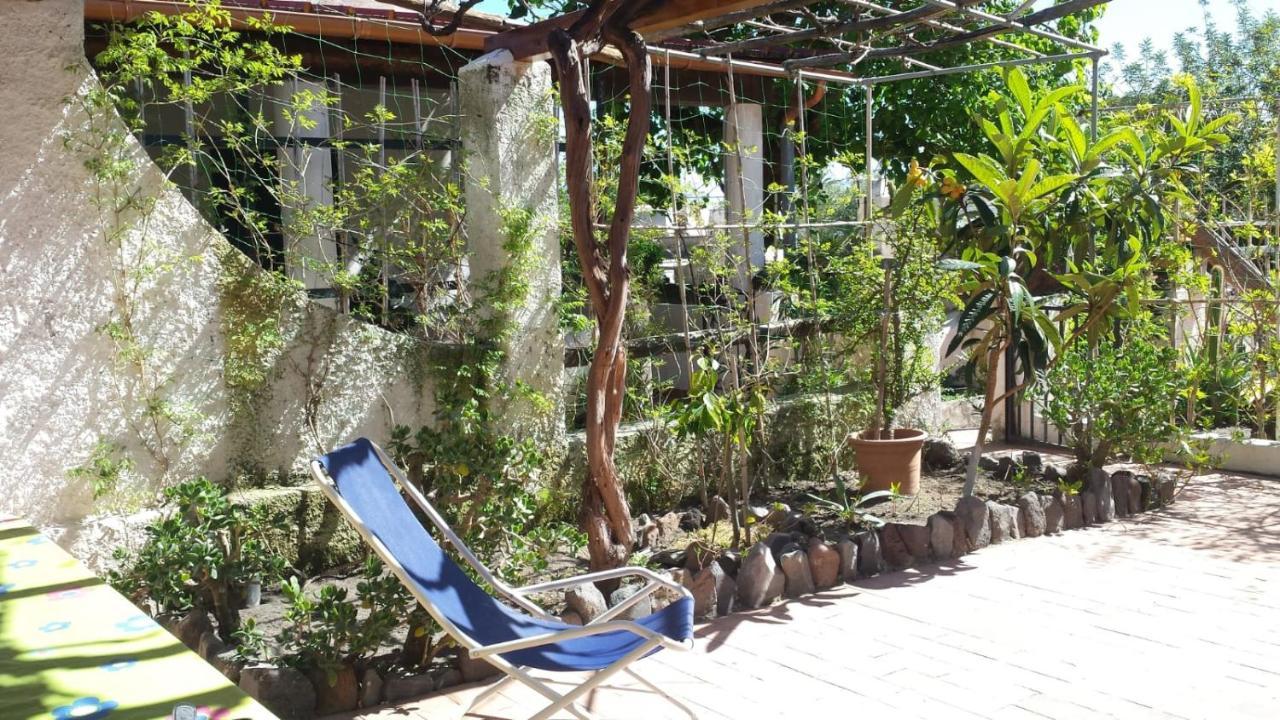 Villetta Dei Limoni Vulcano  Buitenkant foto